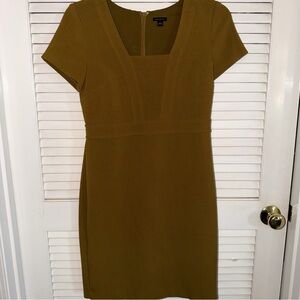 Ann Taylor Women’s Size 6 Olive Dress